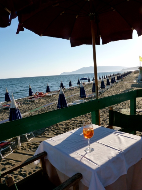 italy tuscan coast seaside rome aperitivo spritz